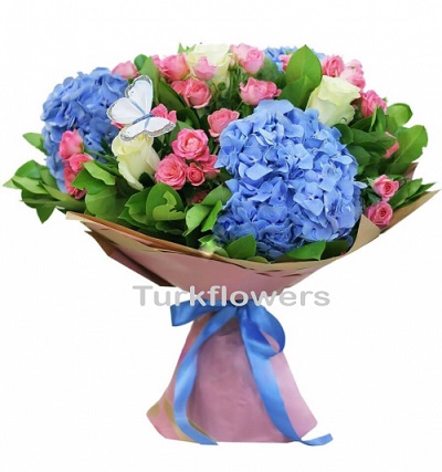 Blue Hydrangea & Pink Roses Bouquet - Product image