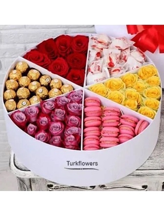 Caja de lujo de rosas y dulces - Product image