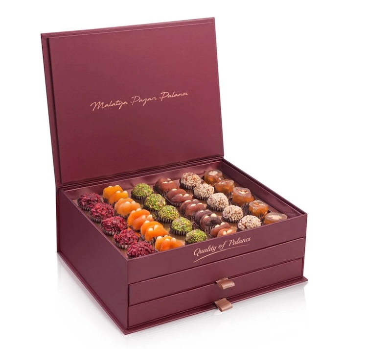 Mixed Turkish delight and nuts - Gallery image