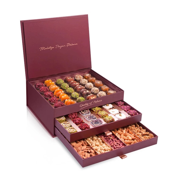 Mixed Turkish delight and nuts - Product image