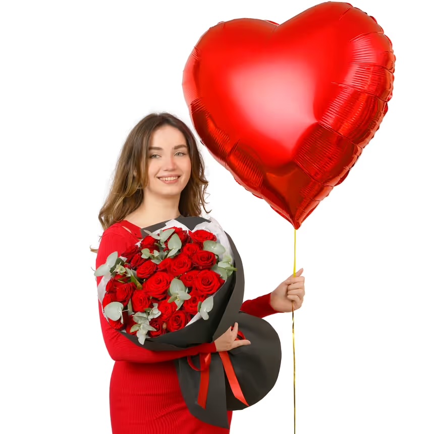 25 Red Roses Bouquet with Heart Balloon - Product image