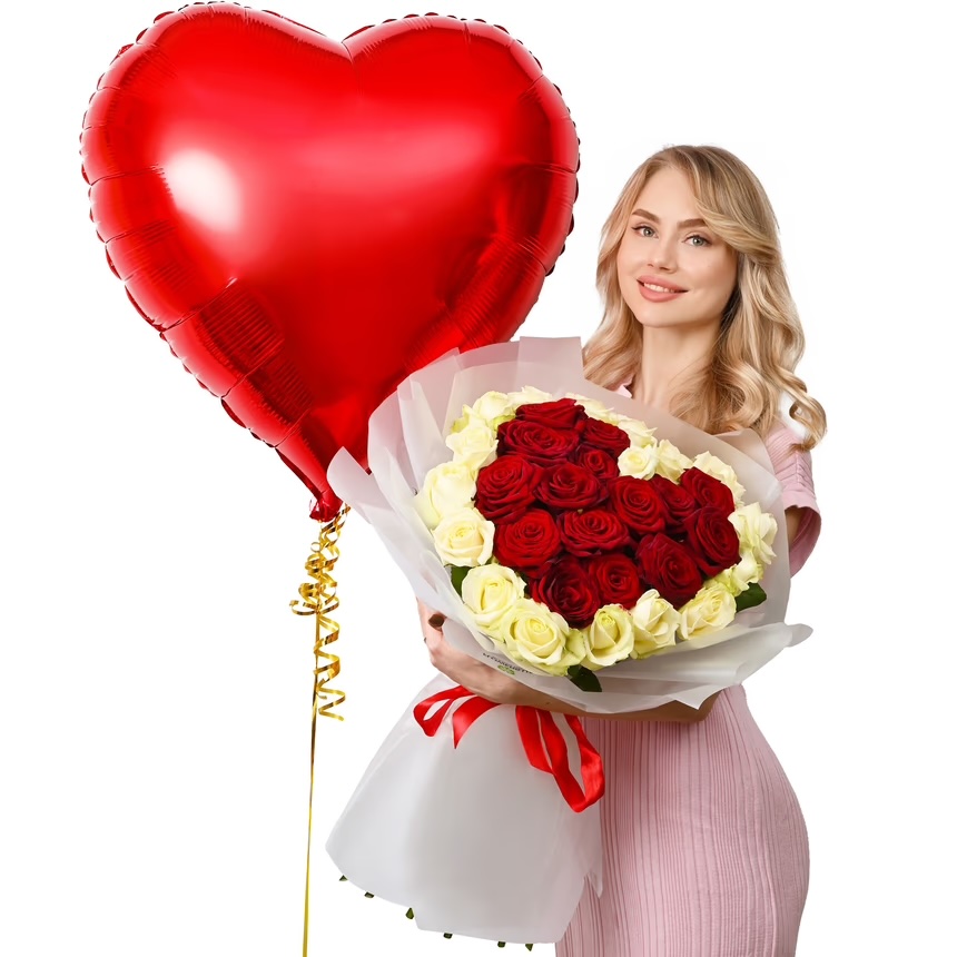15 Red & 16 White Roses Bouquet with Heart Helium Balloon - Product image