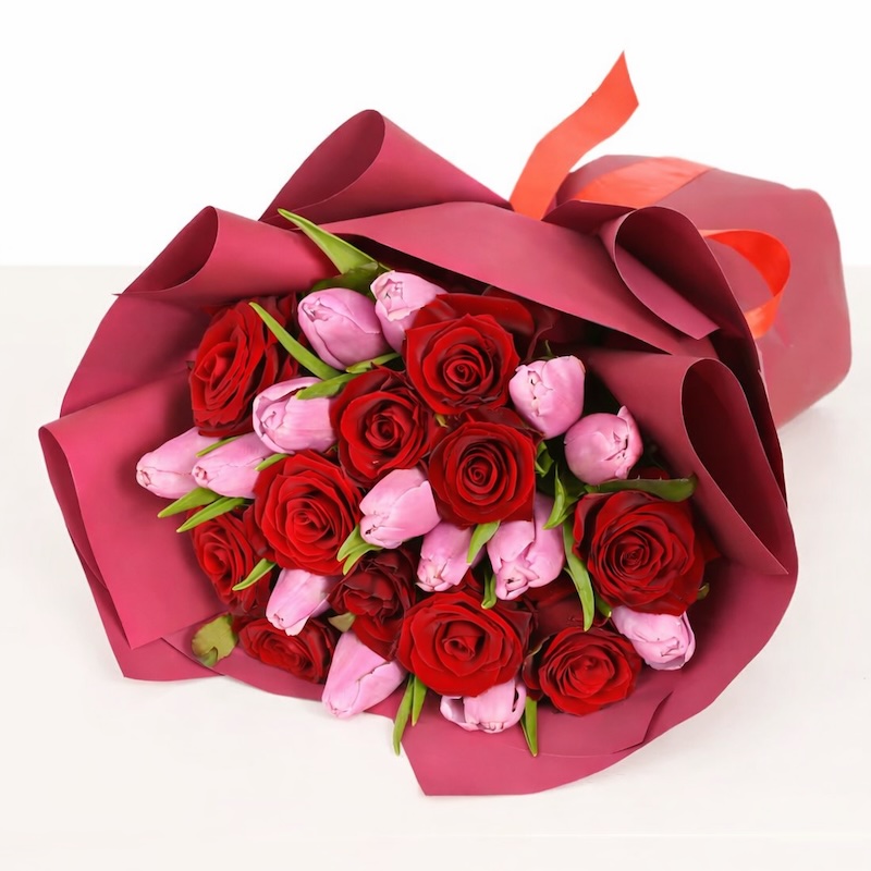 Cherry Night bouquet - Gallery image