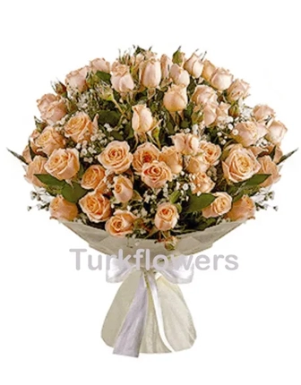 11-spray-cream-roses