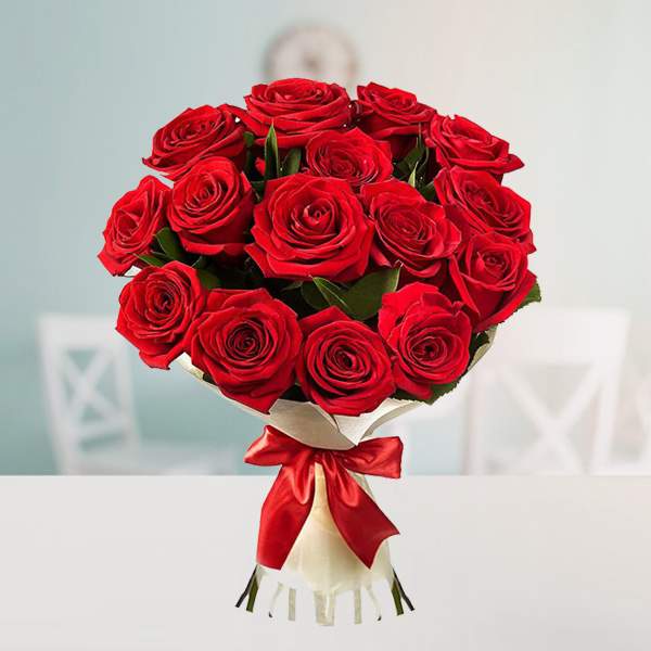 15 Red Local roses - Rosas