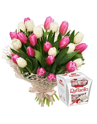 25-white-and-pink-tulips-+-raffaello