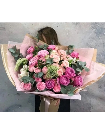 Besiktas Love - Eid Flowers & Gifts - Bilecik