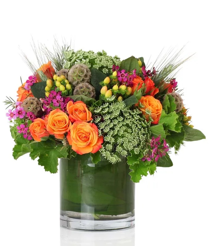 Vibrant Orange Roses Vase - Flower delivery in Turkey