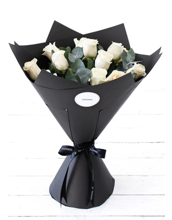 12-white-roses