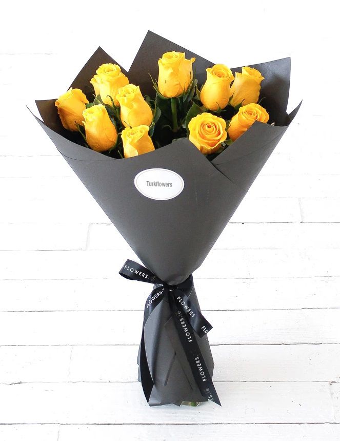 12-yellow-roses