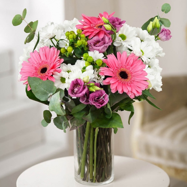Joyful Elegance Vase Arrangement - Bilecik