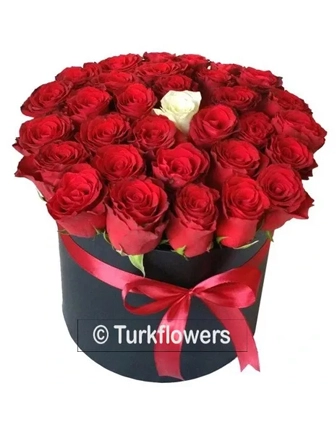 loving-you-hat-box